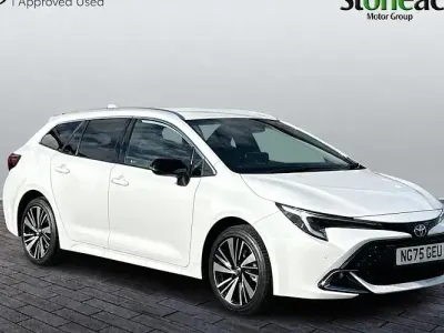 Used Toyota Corolla Design 140 HP (102 kW) 2025 White Estate