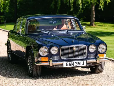 Used Jaguar XJ 2022 Blue Sedan