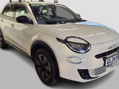 White Used 2024 Fiat 600 La Prima SUV | £16,500