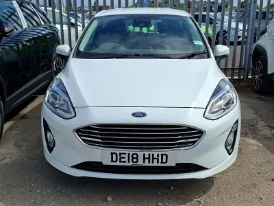 Used Ford Fiesta Zetec 100 HP (73 kW) 2018 White Hatchback