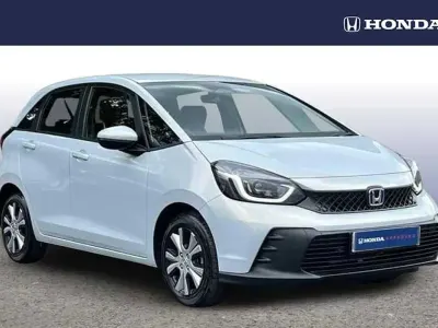 Second-hand Honda Jazz Elegance 122 CP (89 kW) 2023 Alb Hatchback