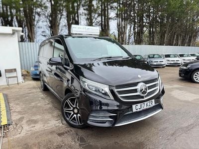 Mercedes V220