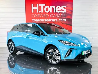 Used MG MG4 EV Trophy 2022 Blue Hatchback