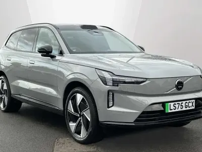 Usado Volvo EX90 Performance 380 kW (517 HP) 2025 Cinzento SUV