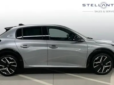 Second-hand Peugeot 208 GT 99 CP (72 kW) 2024 Gri Hatchback