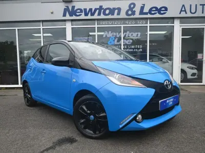 Used Toyota Aygo X-cite 69 HP (50 kW) 2016 Blue Hatchback