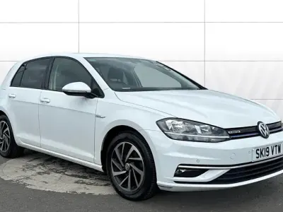 Usado VW Golf VII Match 131 HP (96 kW) 2019 Branco Citadino