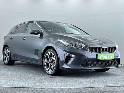 Usado Kia Ceed 114 HP (83 kW) 2019 Cinzento Citadino