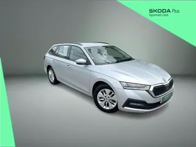 Begagnad Skoda Octavia SE Technology 81 HK (59 kW) 2022 Silver Kombi