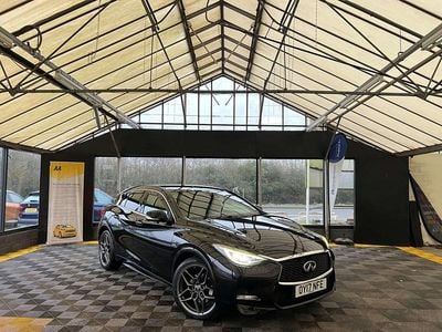 Used Infiniti Q30 Sport Tech 211 HP (155 kW) 2017 Black Hatchback