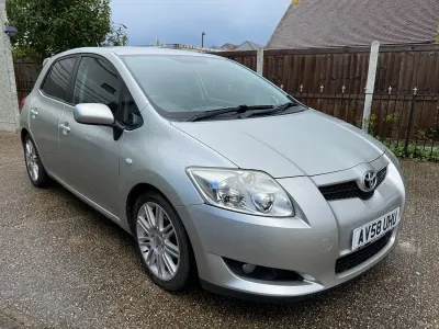 Used Toyota Auris