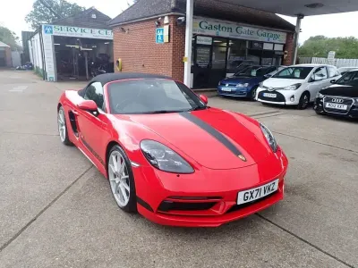 Usado Porsche Boxster 2021 Rojo Descapotable