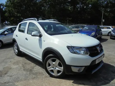 Used Dacia Sandero Ambiance 90 HP (66 kW) 2016 White Hatchback