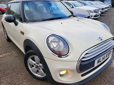 White Used 2014 Mini Cooper Hatch Hatchback | £5,795 (Fair price)