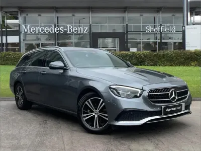 Używany Mercedes E220 191 KM (140 kW) 2021 Szary Kombi