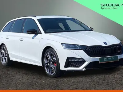 Używany Skoda Octavia vRS 180 KM (132 kW) 2023 Biały Kombi