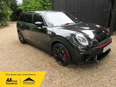 Used Mini John Cooper Works Clubman Sport 302 HP (222 kW) 2023 Green Estate