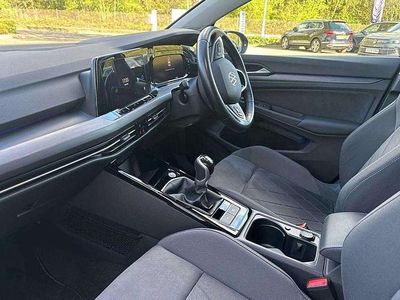 Second-hand VW Golf VIII Edition 130 CP (95 kW) 2023 Gri Hatchback