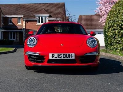 Used Porsche 911 350 HP (257 kW) 2015 Red Coupe