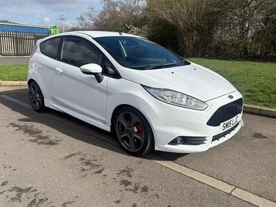 Used Ford Fiesta ST 2015 White Hatchback