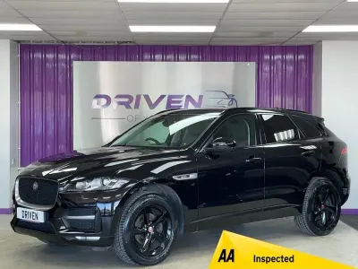 Usado Jaguar F-Pace R-Sport 180 HP (132 kW) 2018 Preto SUV