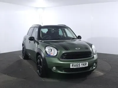 Used Mini Cooper D Countryman 112 HP (82 kW) 2016 Green SUV