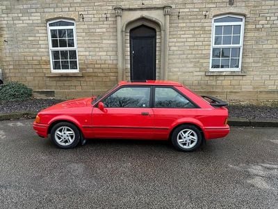 Used Ford Escort 105 HP (77 kW) 1989 Red Hatchback