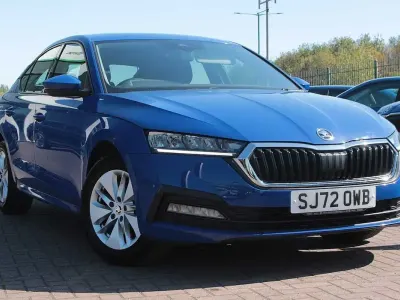Begagnad Skoda Octavia SE 150 HK (110 kW) 2022 Blå Halvkombi