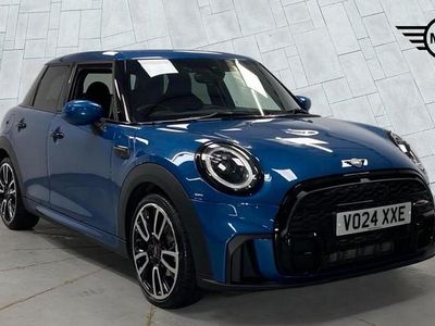 Usado Mini Cooper Hatch 134 HP (98 kW) 2024 Azul Citadino
