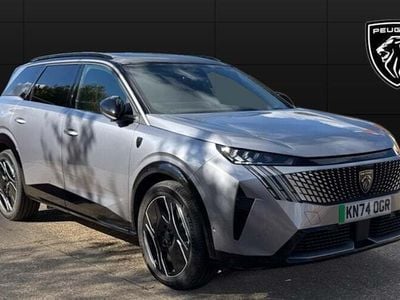 Peugeot e-5008