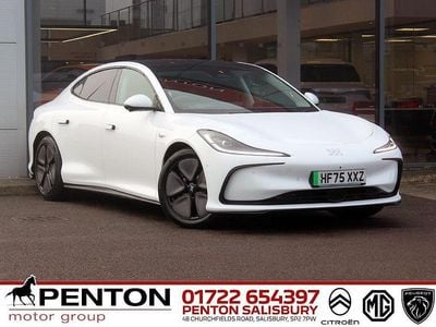 Used MG IM5 300 kW (408 HP) 2025 White Hatchback