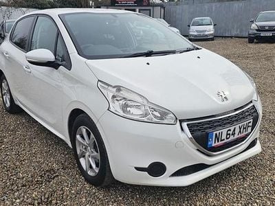 Used Peugeot 208 Active 82 HP (60 kW) 2014 White Hatchback