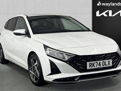 Used Hyundai i20 Premium 90 HP (66 kW) 2024 White Hatchback