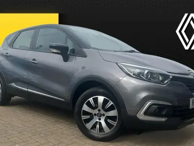 Used Renault Captur Play 90 HP (66 kW) 2019 Grey/black SUV