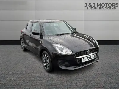 Begagnad Suzuki Swift SZ-L 83 HK (61 kW) 2024 Svart Halvkombi