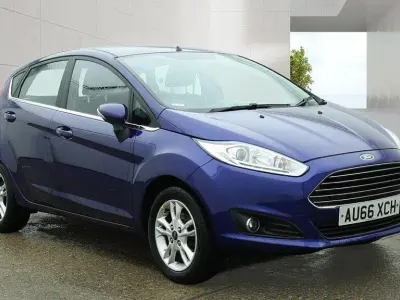 Used Ford Fiesta Zetec 82 HP (60 kW) 2016 Blue Hatchback