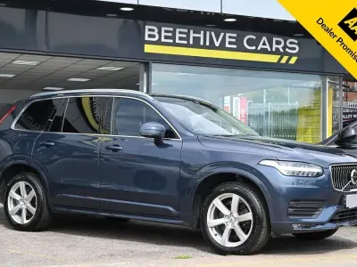 Used Volvo XC90 Momentum 250 HP (183 kW) 2021 Blue SUV