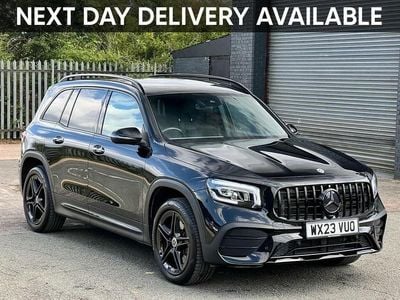 Mercedes GLB220
