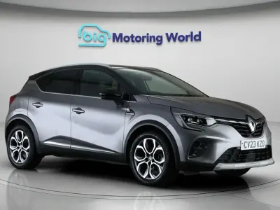 Używany Renault Captur Techno 143 KM (105 kW) 2023 Szary SUV