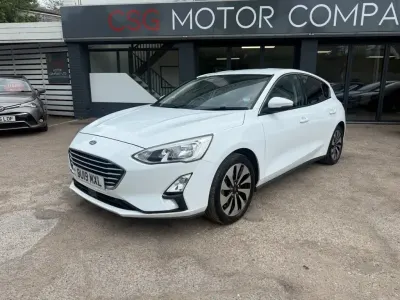 Używany Ford Focus Zetec 125 KM (91 kW) 2019 Biały Hatchback