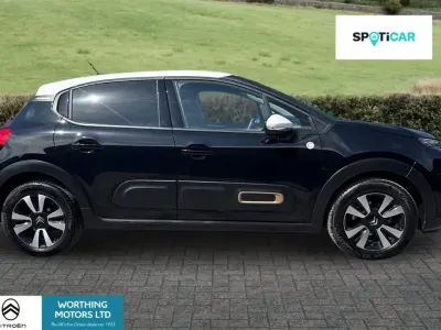 Używany Citroën C3 PureTech 82 KM (60 kW) 2023 Czarny Hatchback