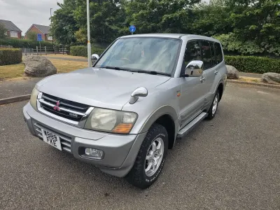 Used Mitsubishi Pajero 2002 Silver SUV