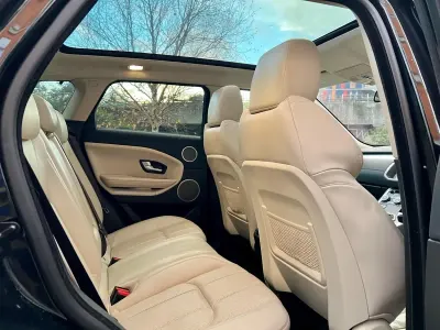 Używany Land Rover Range Rover evoque HSE Dynamic 2016 Czarny Kombi