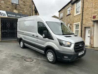 Usado Ford Transit Trend 130 CV (95 kW) 2023 Plateado Van