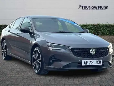 Usado Vauxhall Insignia GS Line 122 CV (89 kW) 2022 Gris Utilitario
