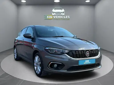 Used Fiat Tipo Lounge 95 HP (69 kW) 2017 Grey Hatchback