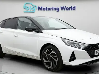 Used Hyundai i20 Ultimate 101 HP (74 kW) 2023 White Hatchback