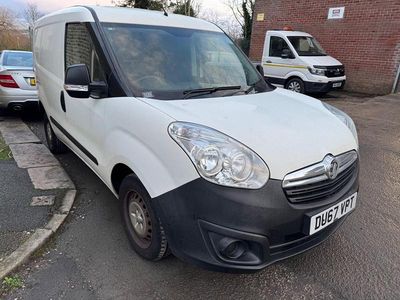 White Used 2017 Vauxhall Combo Van | £4,995 (Fair price)