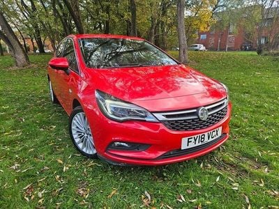 Used Vauxhall Astra Elite 150 HP (110 kW) 2018 Red Hatchback