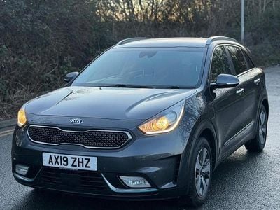 Used Kia Niro 141 HP (103 kW) 2019 Grey SUV